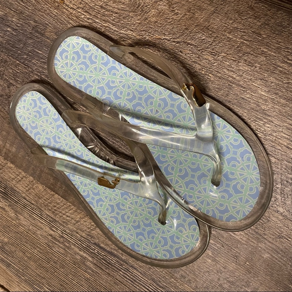 Vineyard Vines clear jelly flip flops